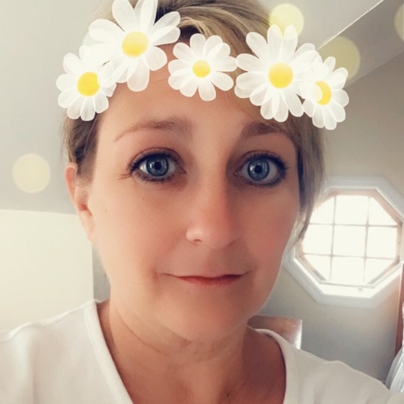 Meet your Posher, Brenda - Picture 1 of 1